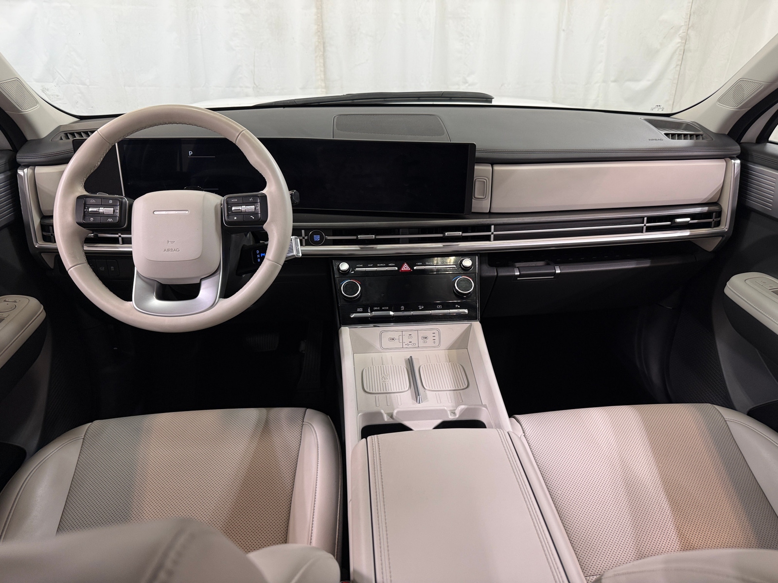 Thumbnail: 2025 Hyundai Santa Fe - 2