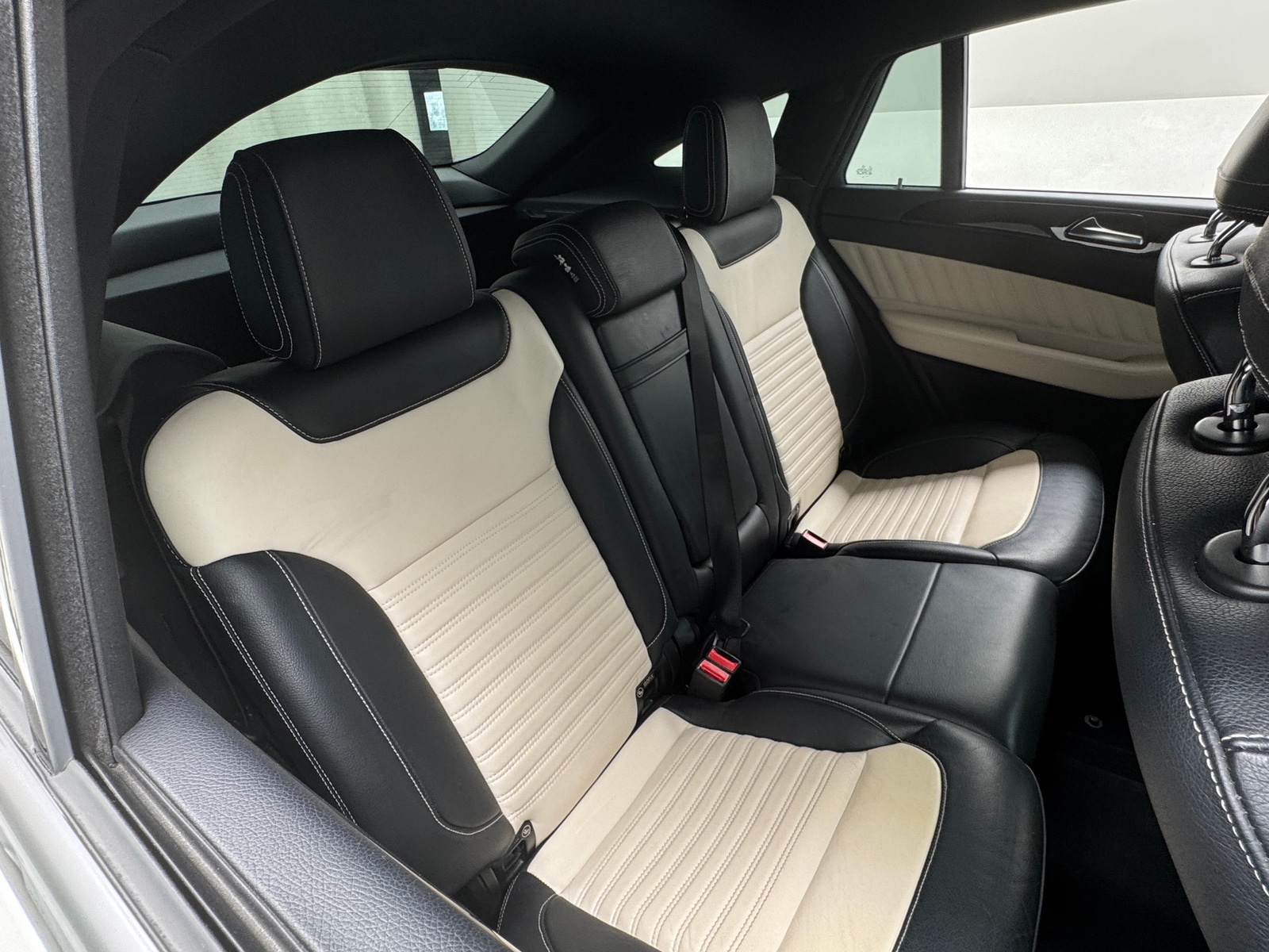 Thumbnail: 2016 Mercedes-Benz GLE - 5