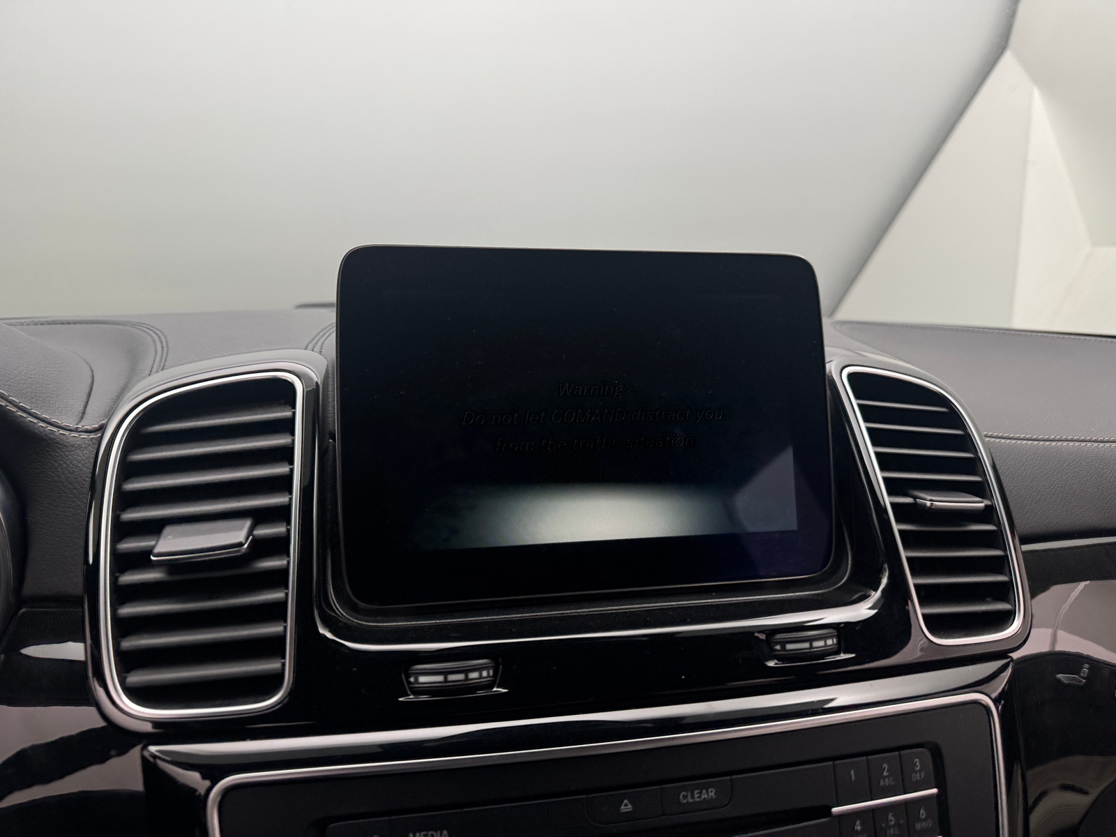 Thumbnail: 2016 Mercedes-Benz GLE - 3