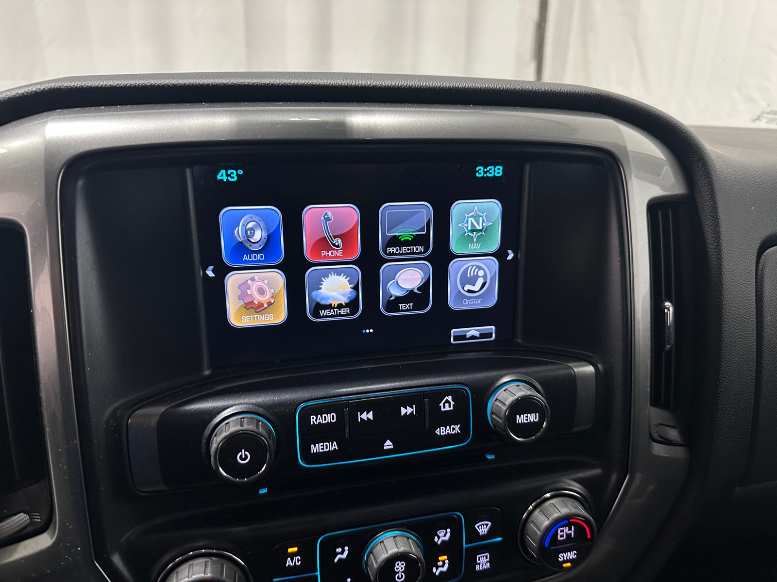 Thumbnail: 2017 Chevrolet Silverado 1500 - 4