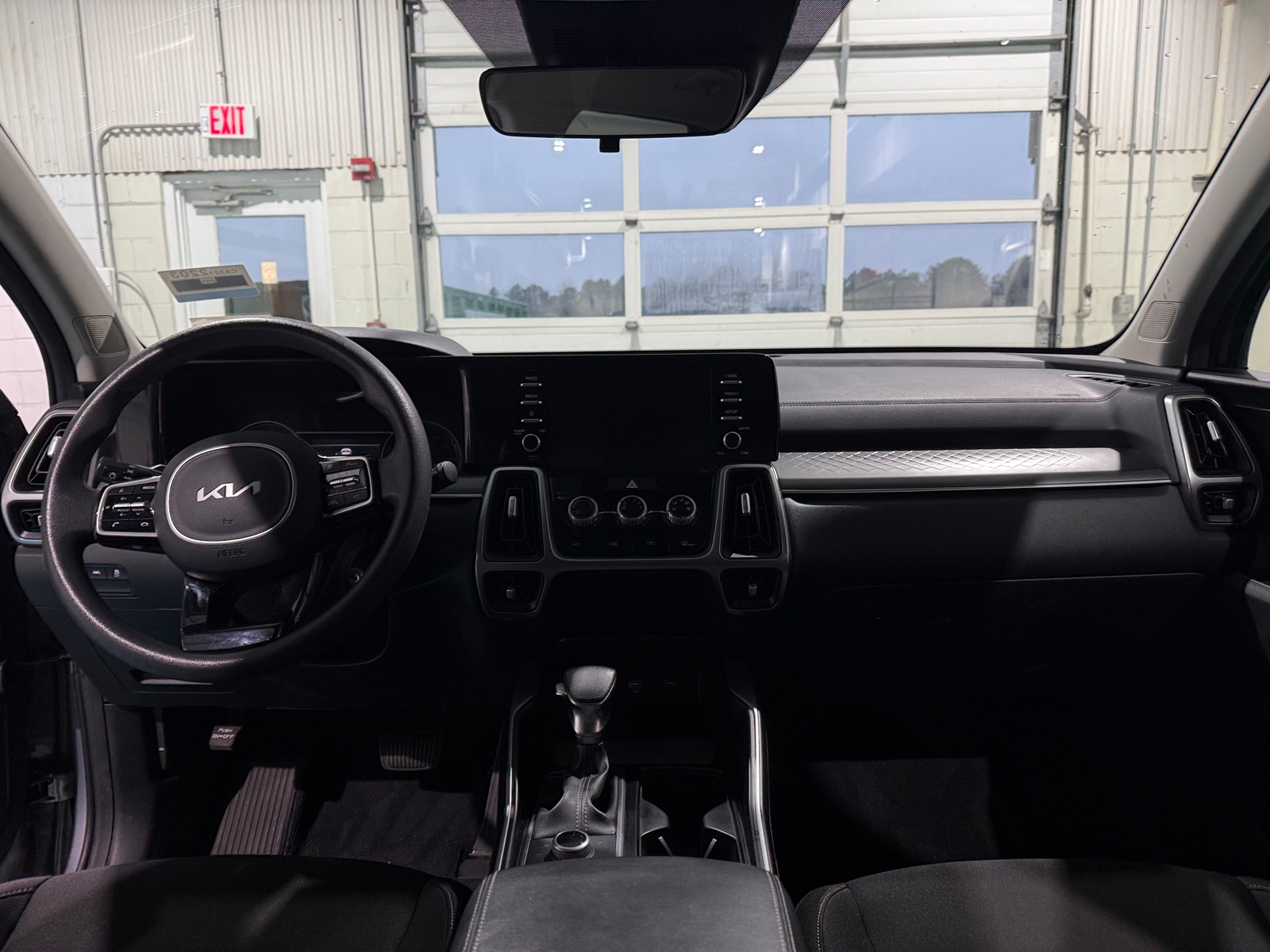 Thumbnail: 2022 Kia Sorento - 3