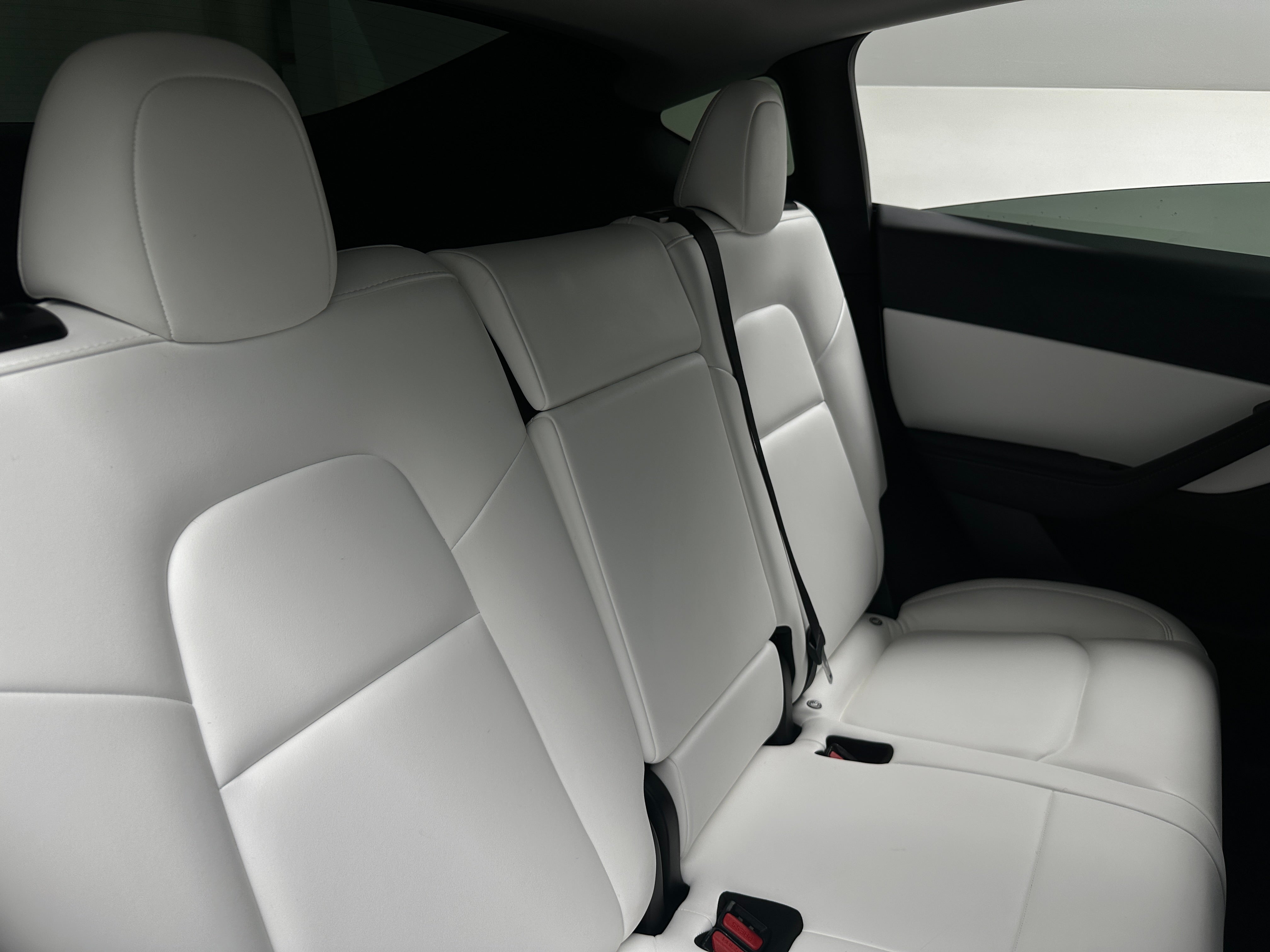 Used 2021 Tesla Model Y Long Range with VIN 5YJYGDEE9MF284214 for sale in Auburn, WA