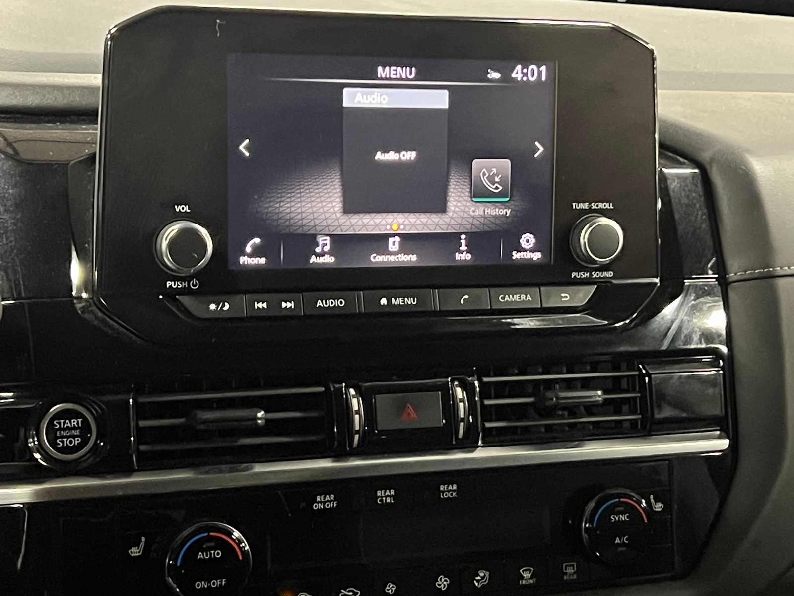 Thumbnail: 2024 Nissan Pathfinder - 4