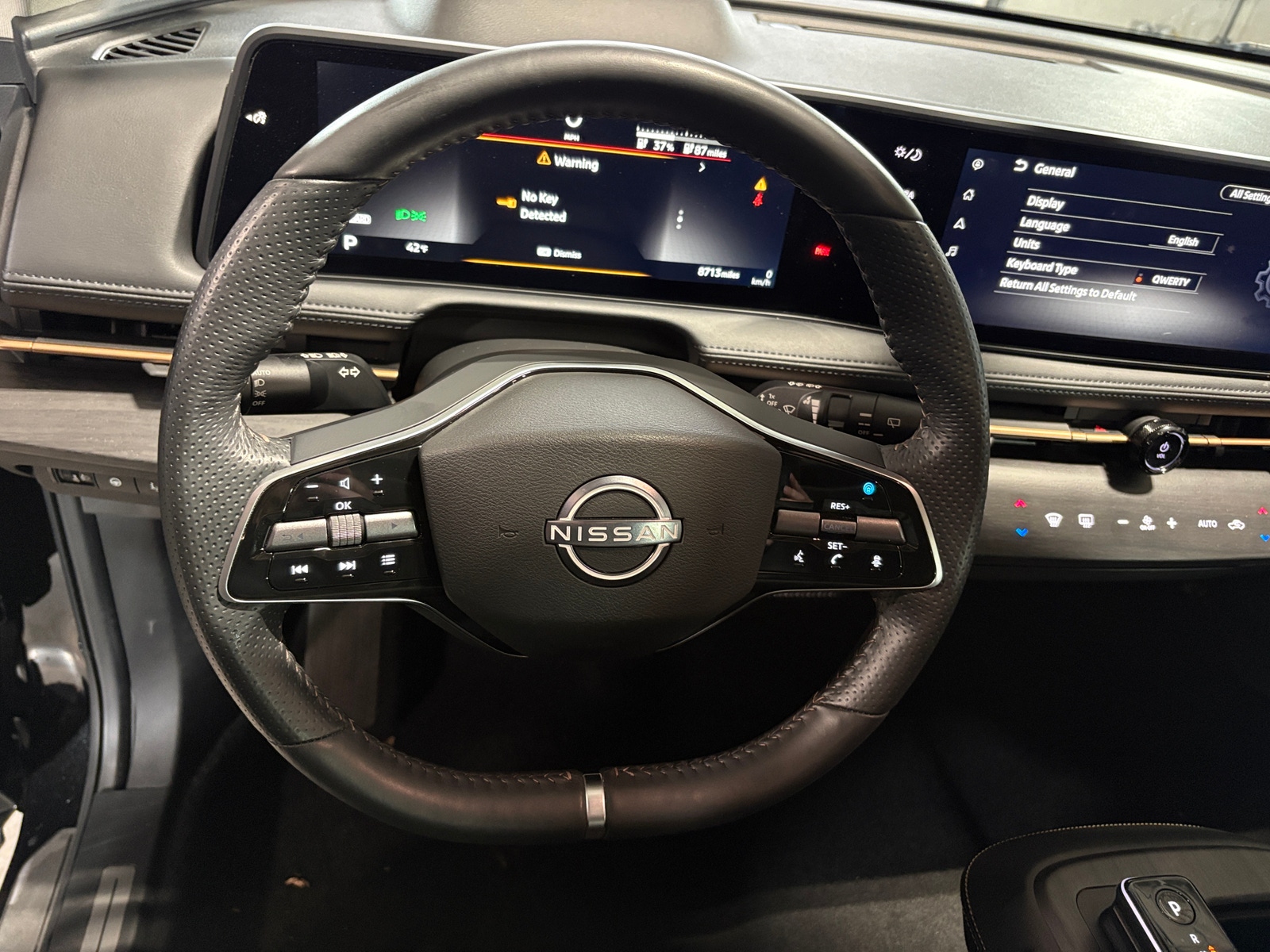 Thumbnail: 2025 Nissan Ariya - 4