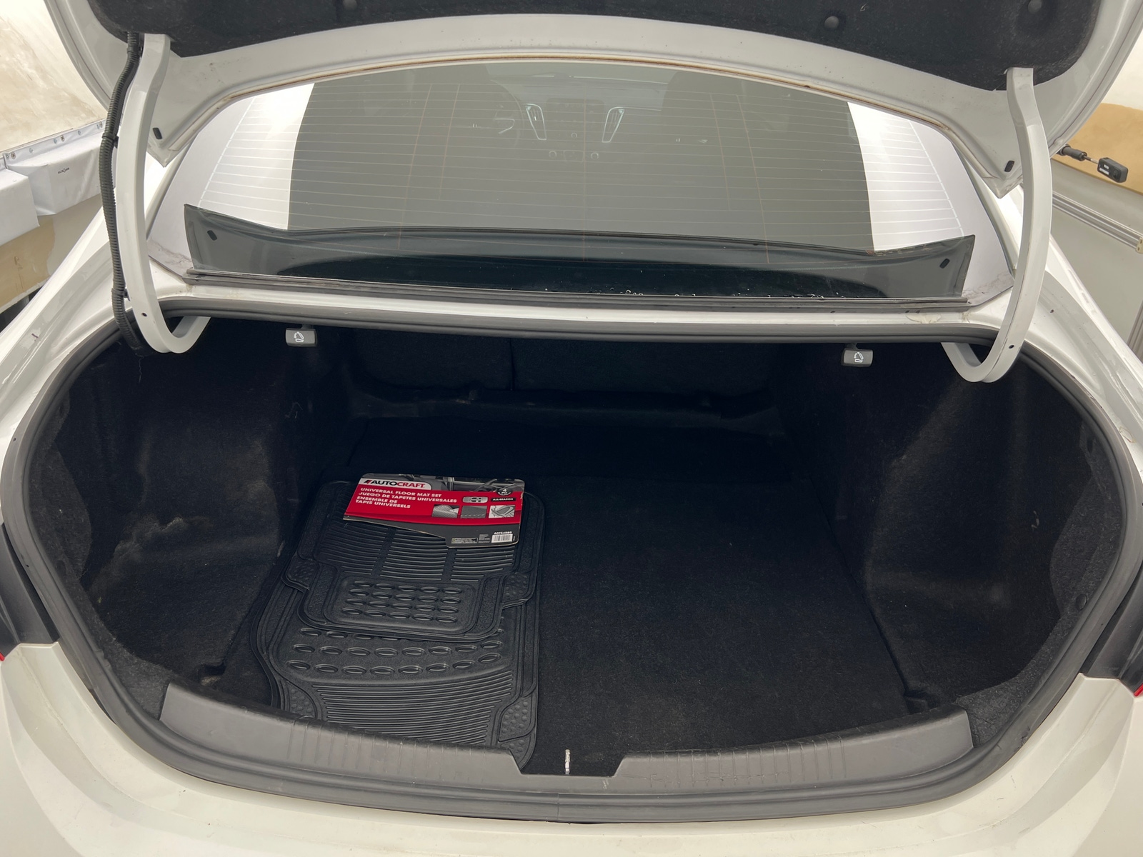 Thumbnail: 2017 Chevrolet Malibu - 7