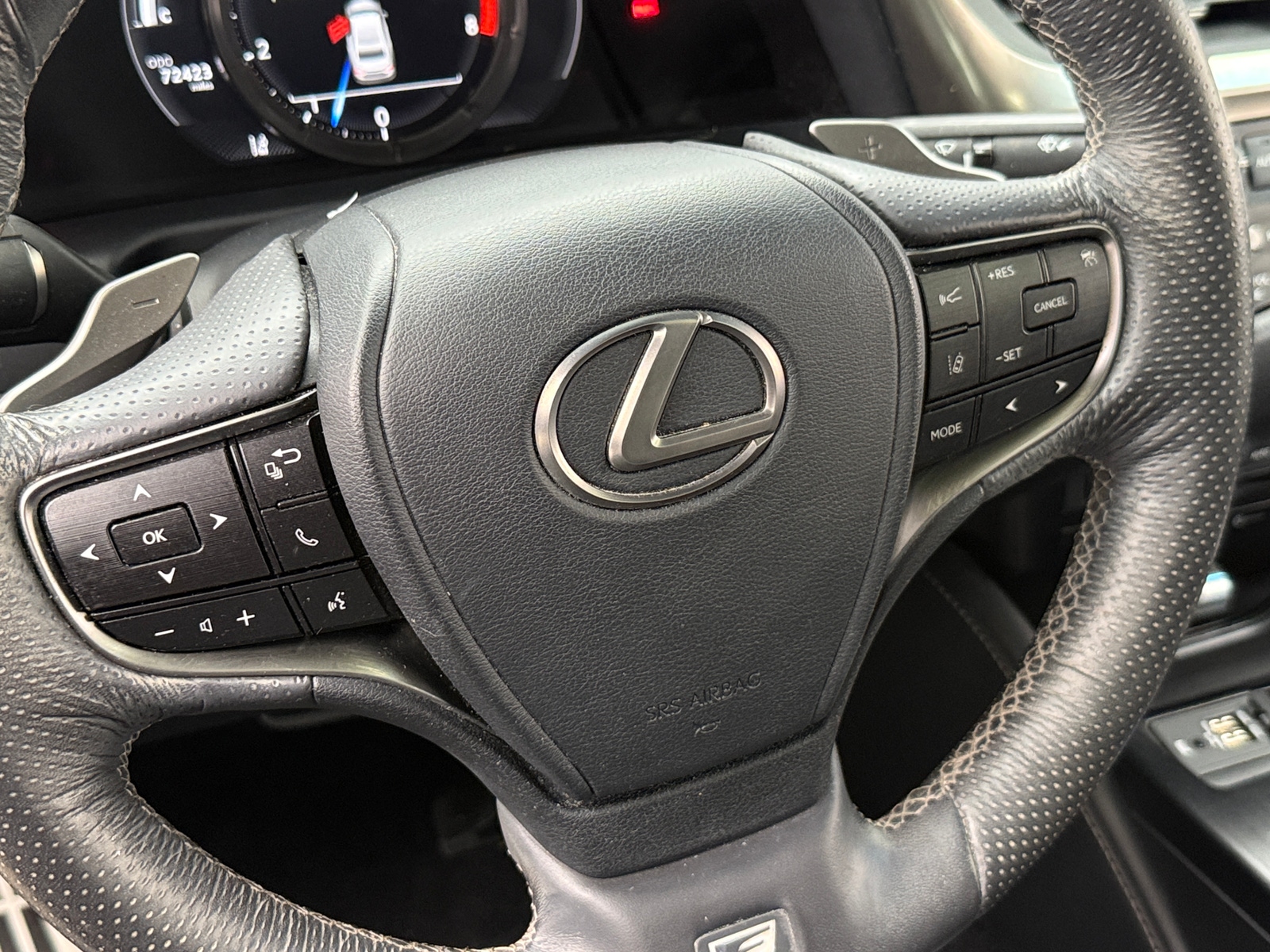 Thumbnail: 2019 Lexus ES - 5