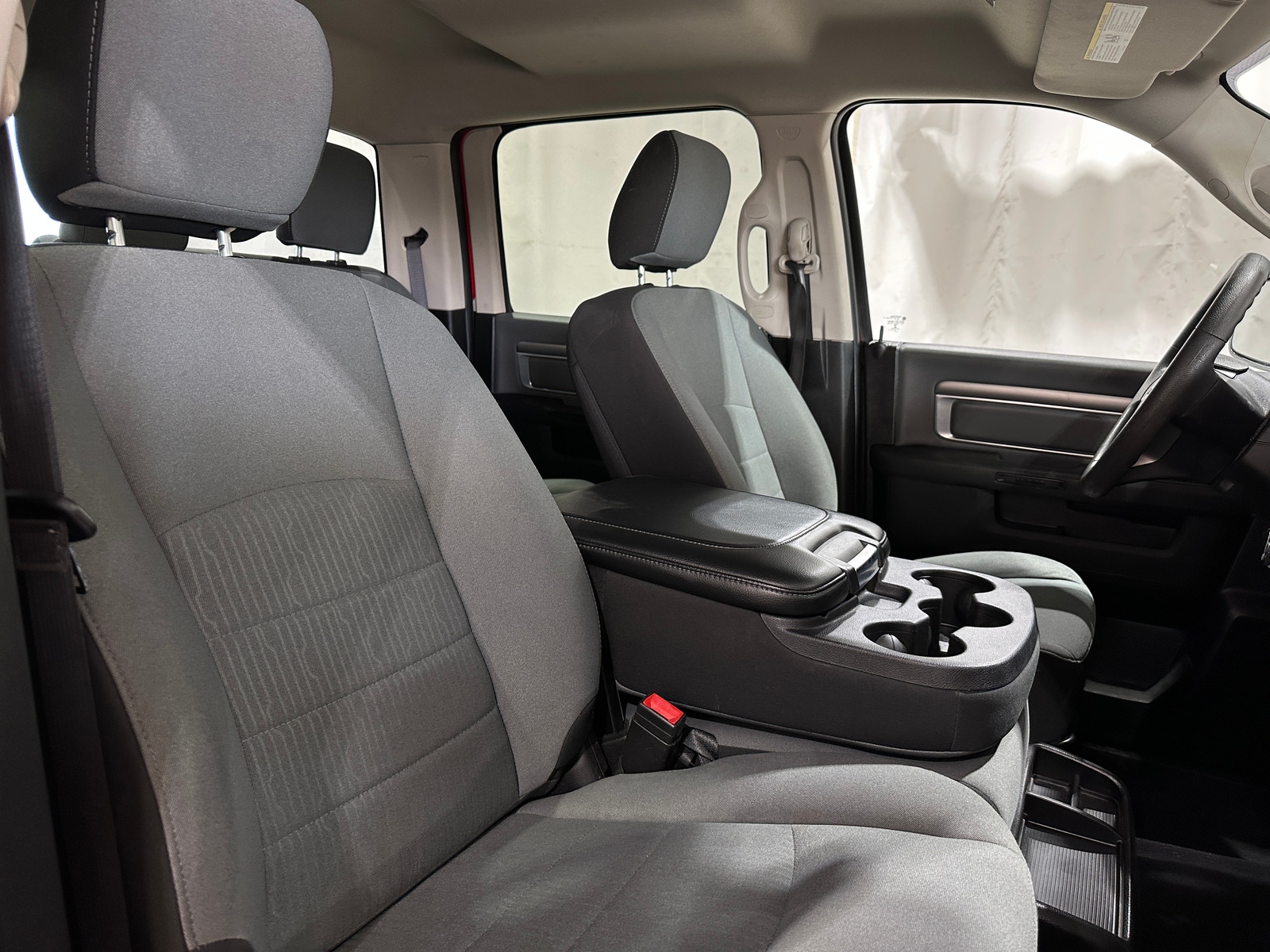 Thumbnail: 2022 RAM 1500 Classic - 2