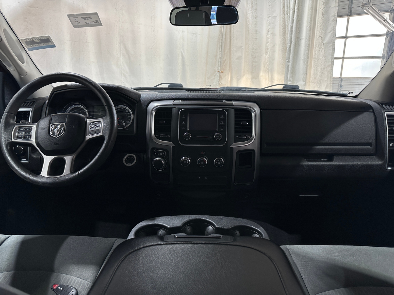 Thumbnail: 2022 RAM 1500 Classic - 3