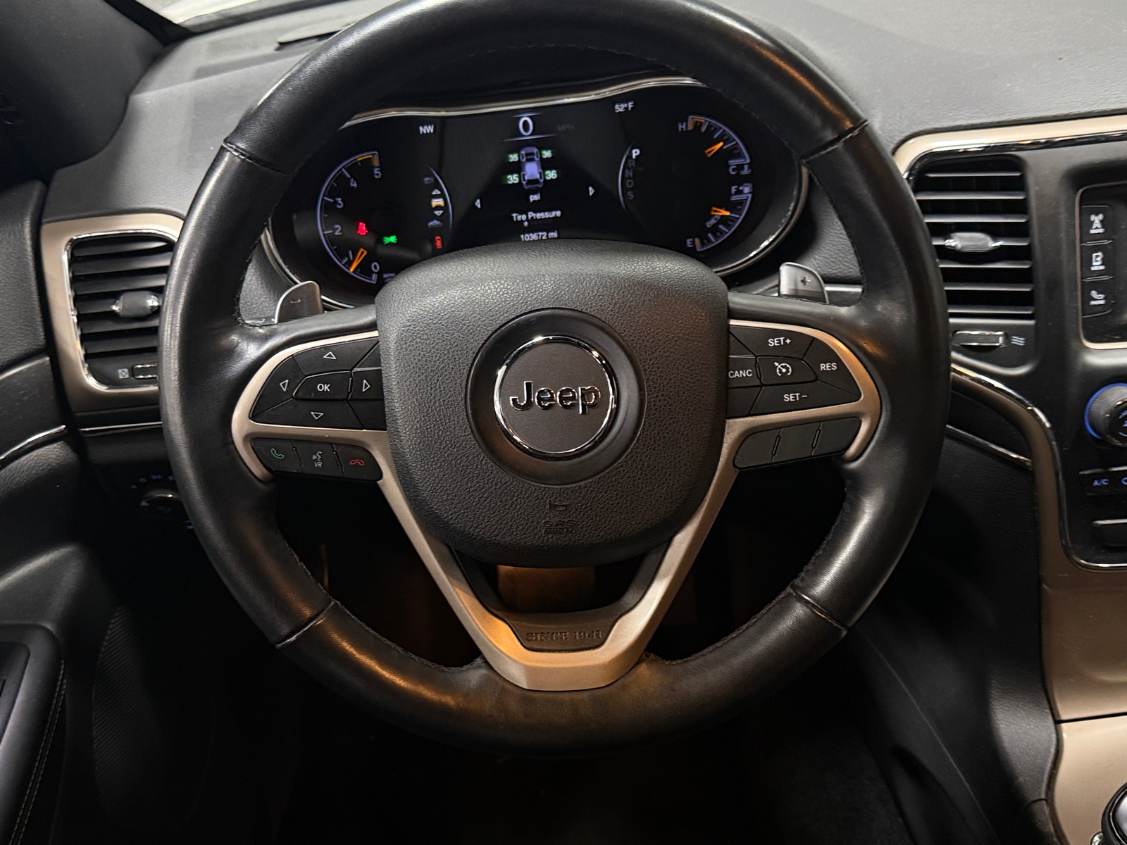 Thumbnail: 2015 Jeep Grand Cherokee - 4