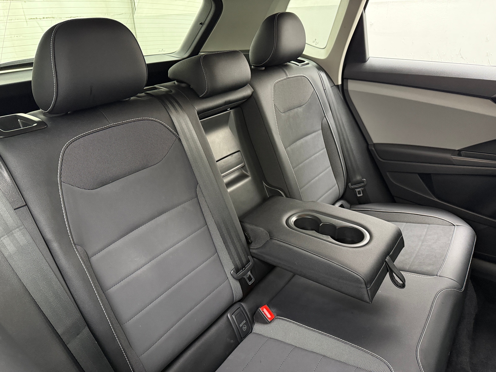 Thumbnail: 2022 Volkswagen Taos - 5