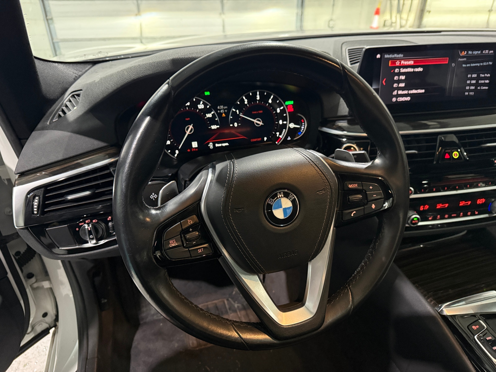 Thumbnail: 2019 BMW 5 Series - 4