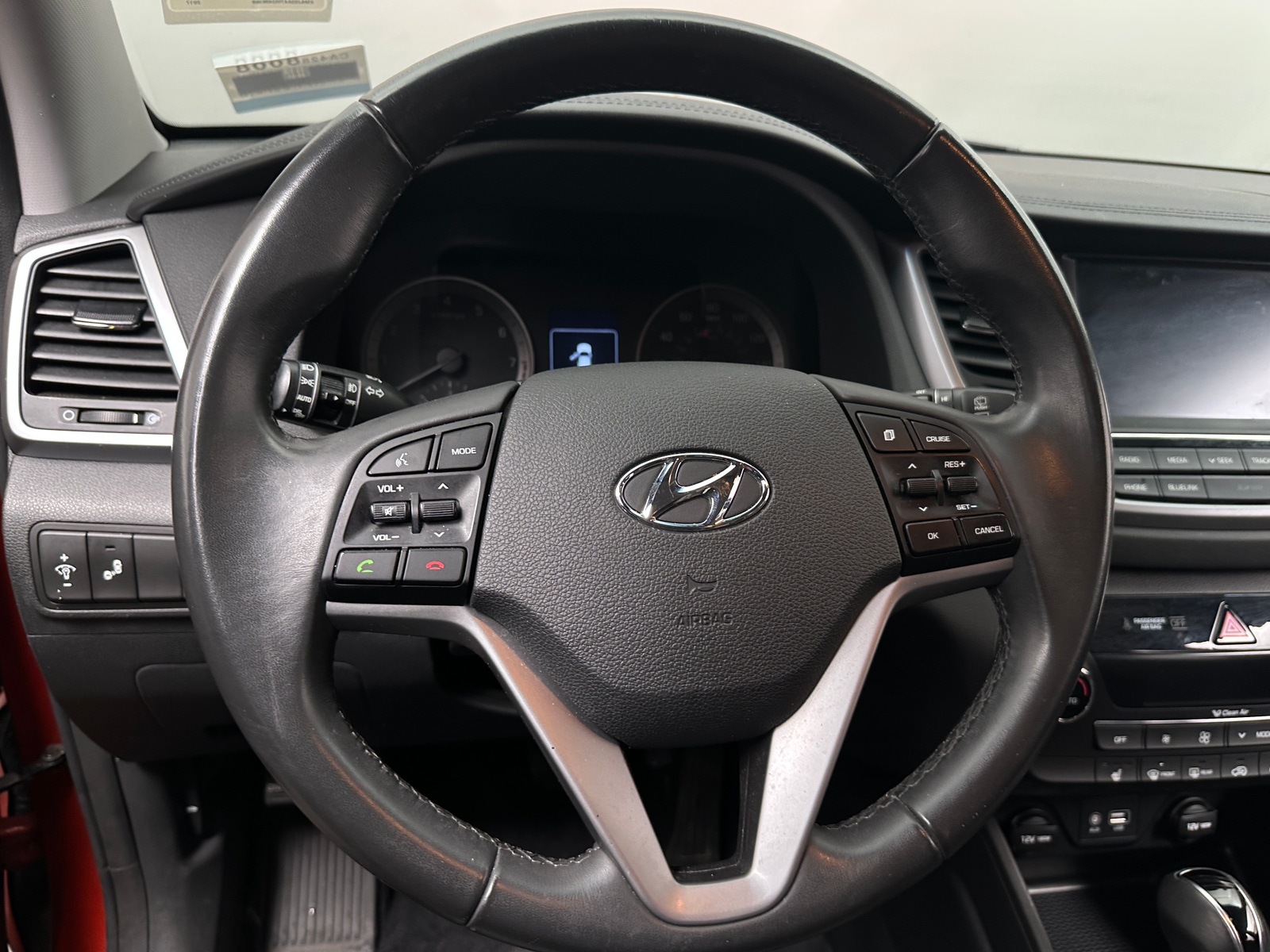 Thumbnail: 2017 Hyundai Tucson - 4