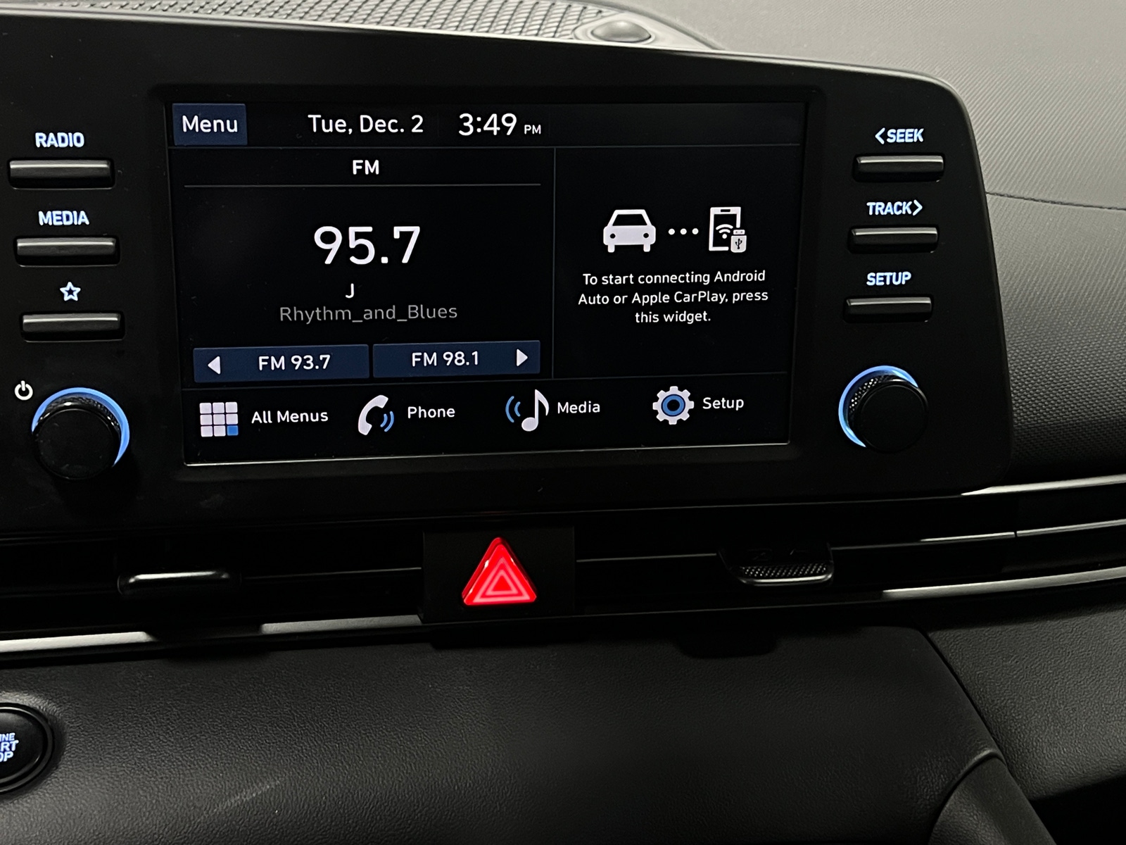 Thumbnail: 2025 Hyundai Elantra - 4