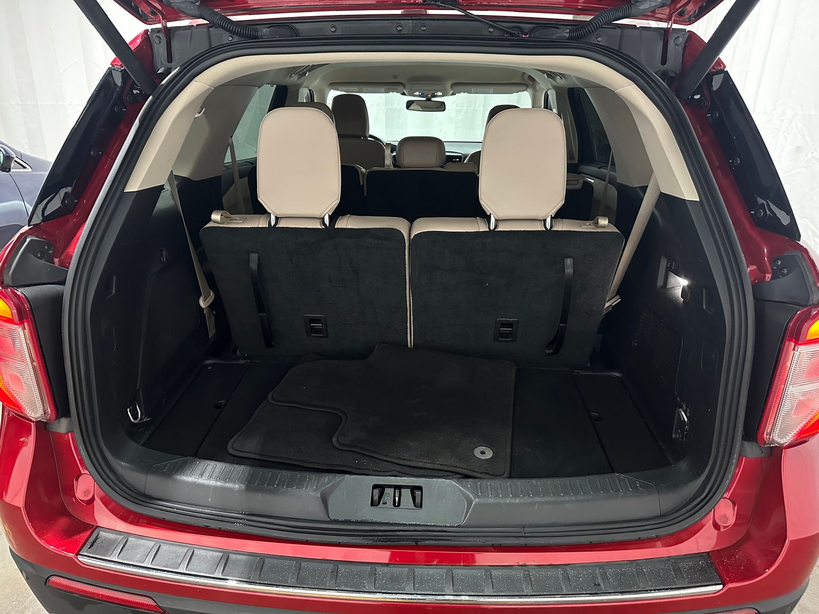 Thumbnail: 2024 Ford Explorer - 6