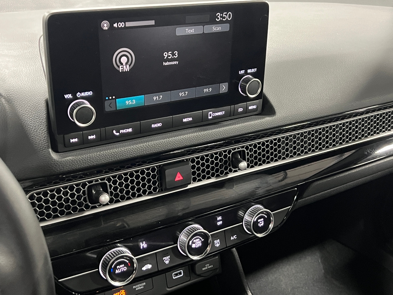 Thumbnail: 2024 Honda Civic - 4