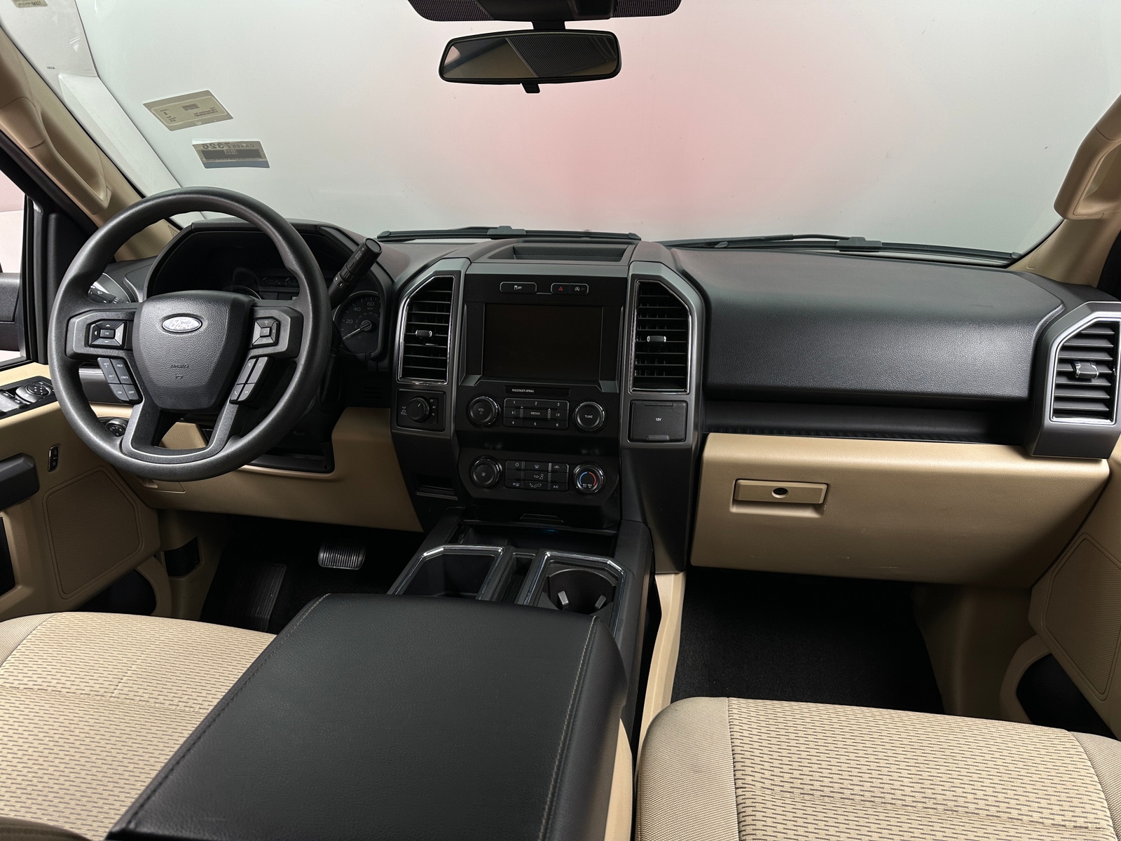 Thumbnail: 2019 Ford Econoline - 3