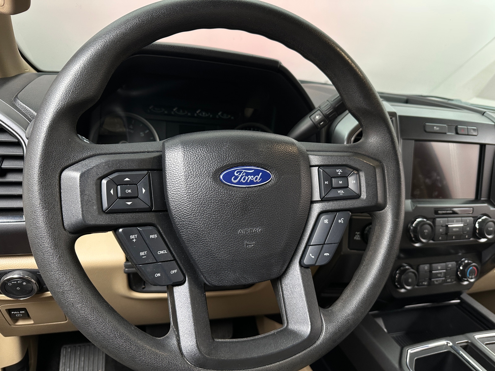 Thumbnail: 2019 Ford Econoline - 5