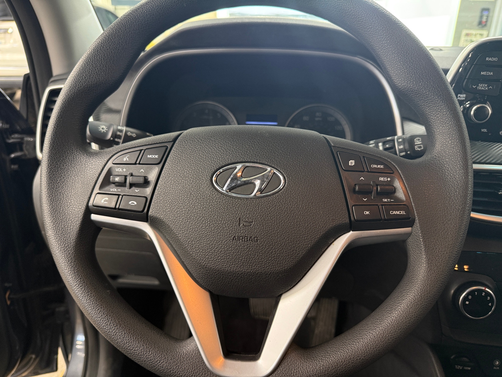 Thumbnail: 2019 Hyundai Tucson - 5