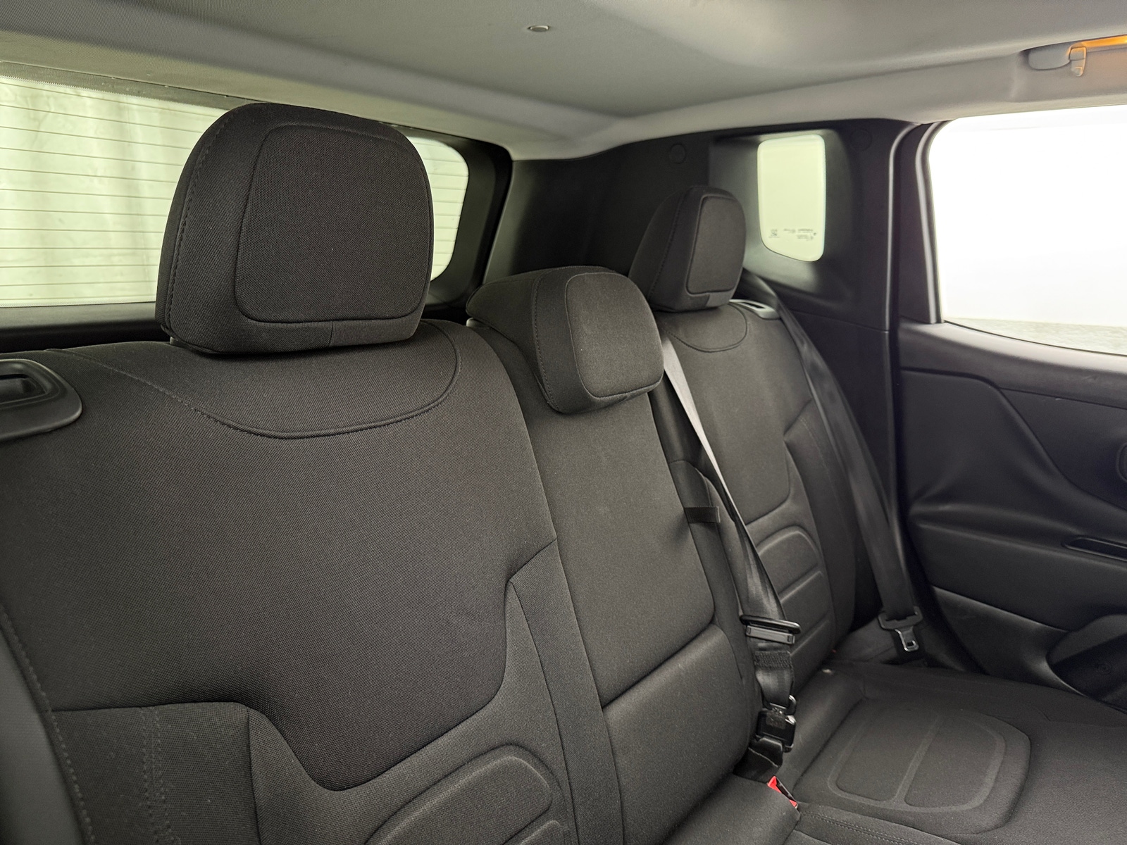 Thumbnail: 2016 Jeep Renegade - 6