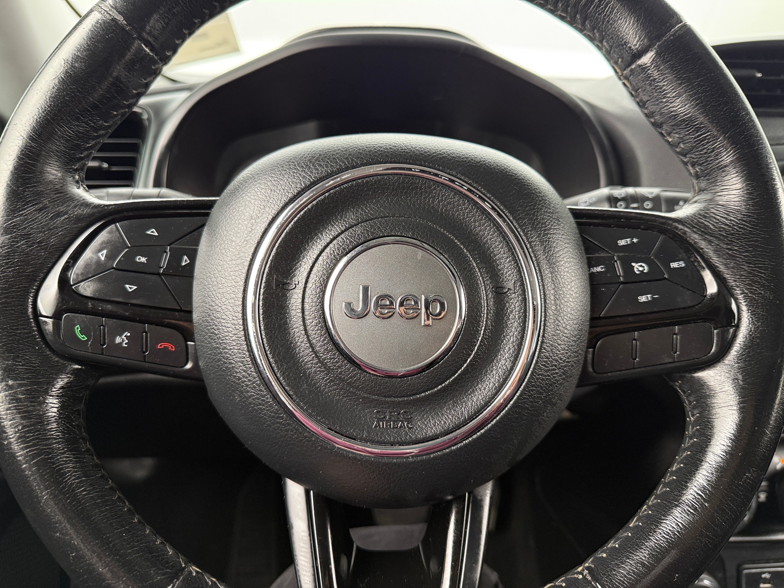 Thumbnail: 2016 Jeep Renegade - 5