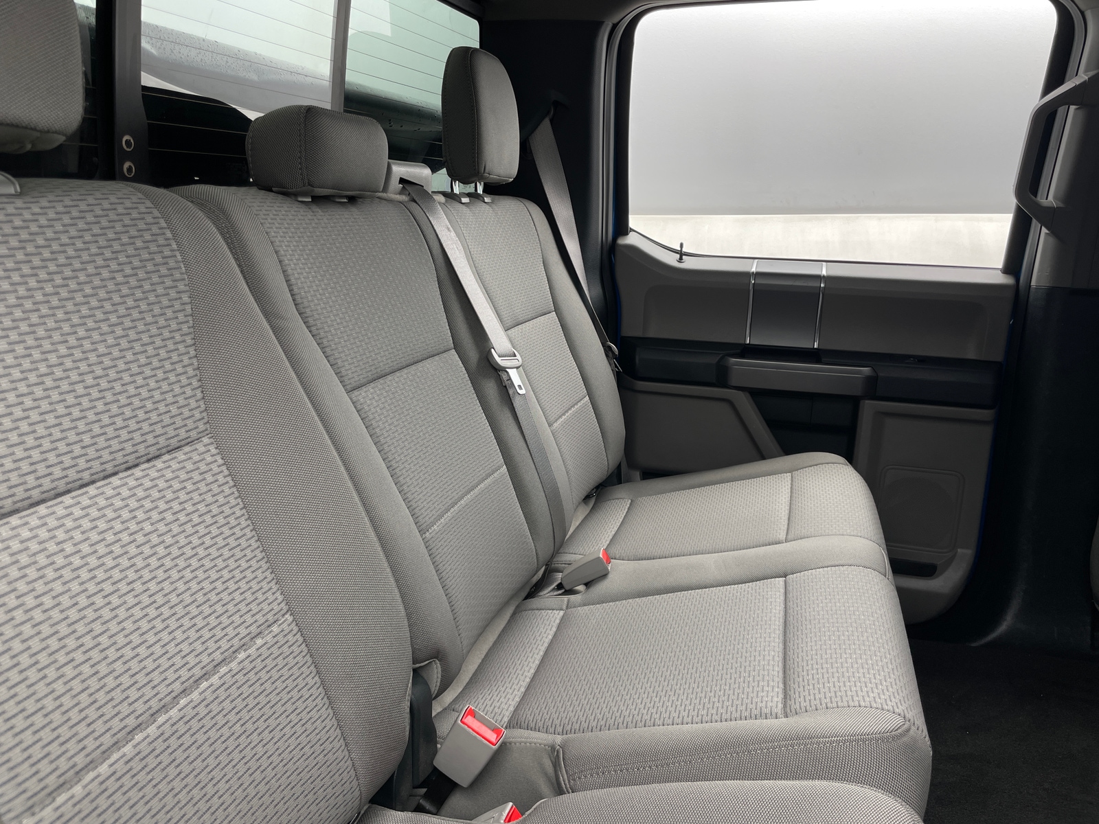 Thumbnail: 2019 Ford Econoline - 6