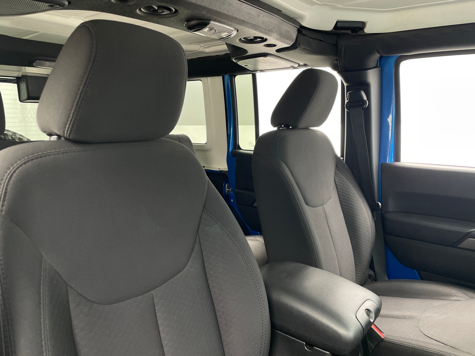 Thumbnail: 2015 Jeep Wrangler - 2