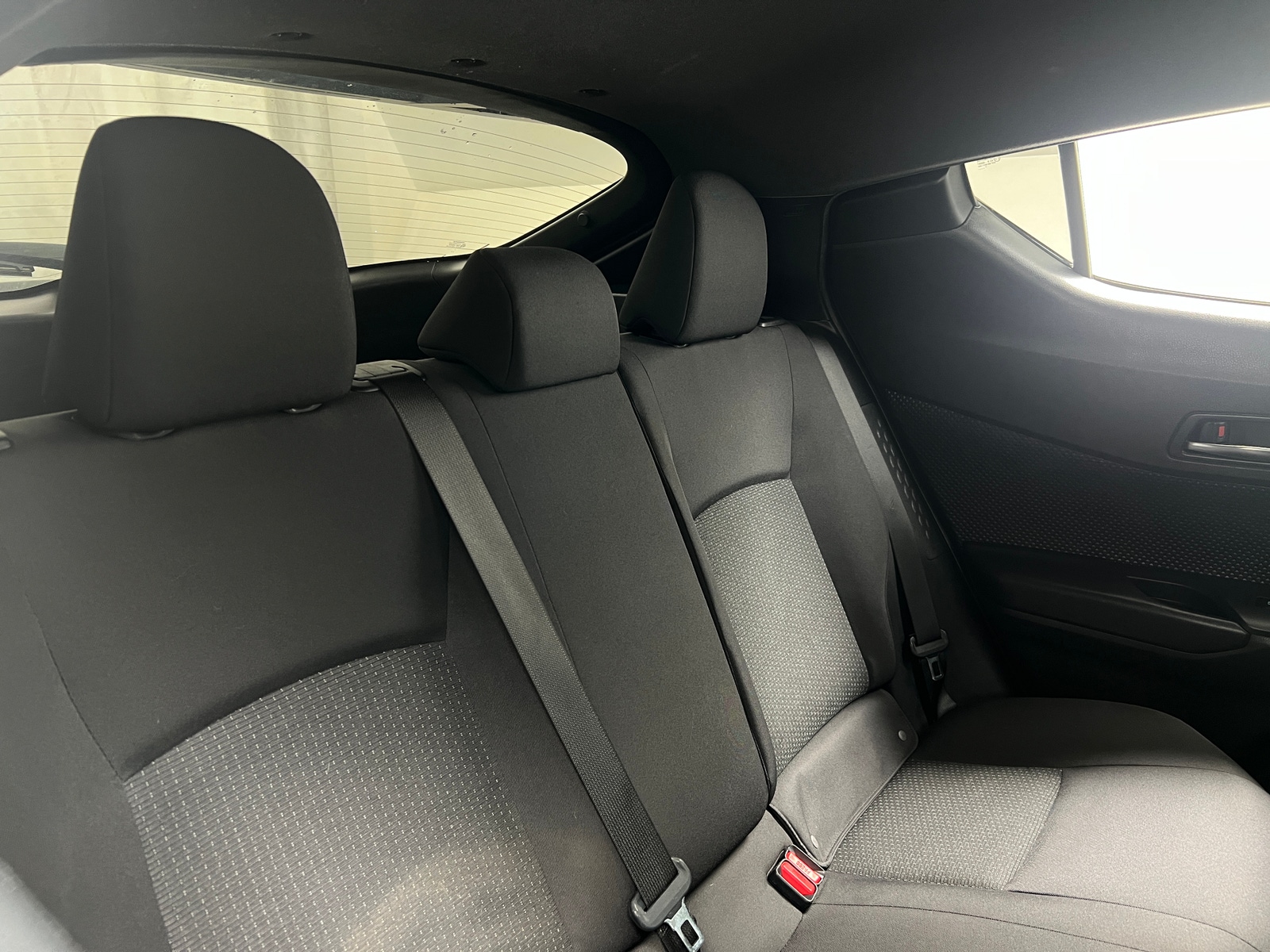 Thumbnail: 2018 Toyota C-HR - 6