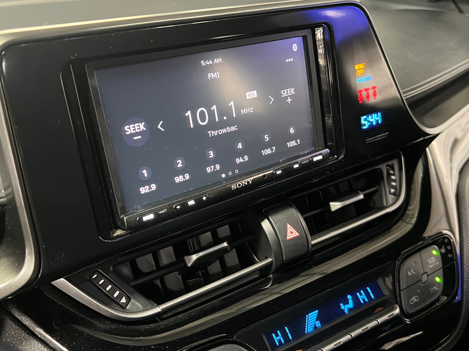 Thumbnail: 2018 Toyota C-HR - 4