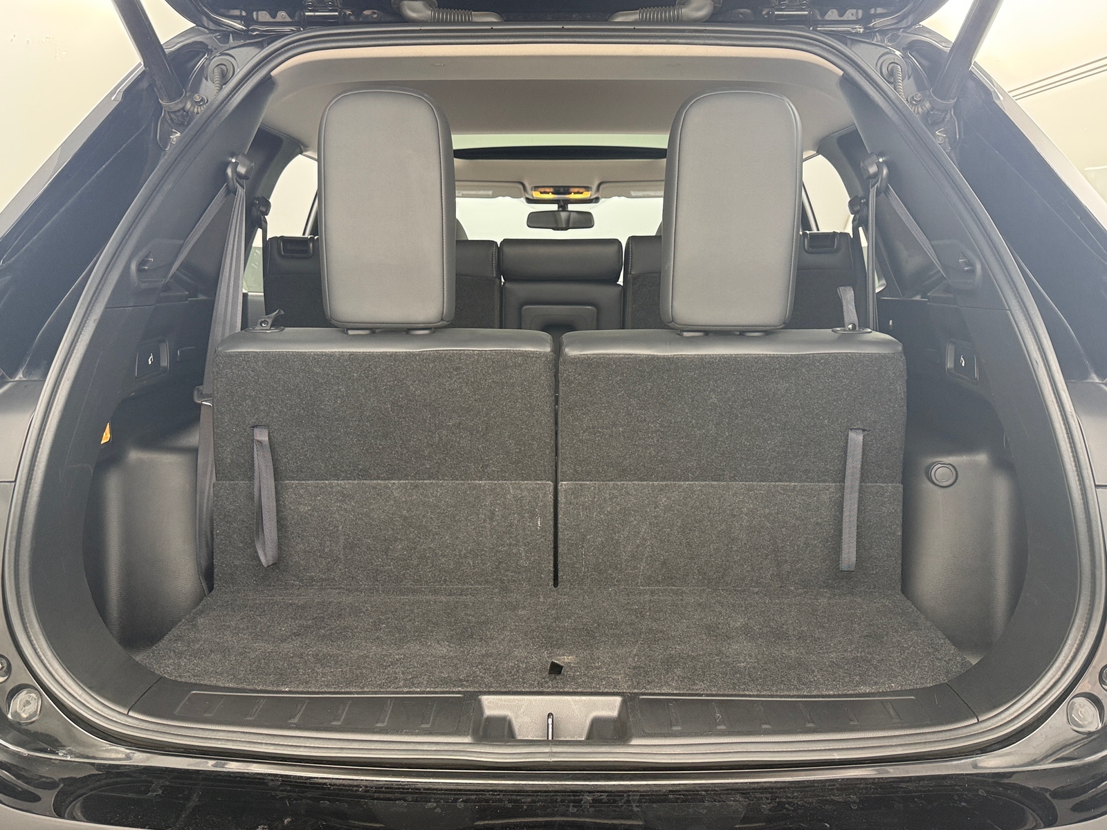 Thumbnail: 2024 Mitsubishi Outlander - 6