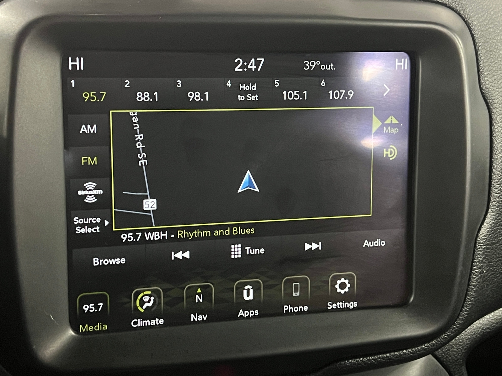 Thumbnail: 2022 Jeep Renegade - 4