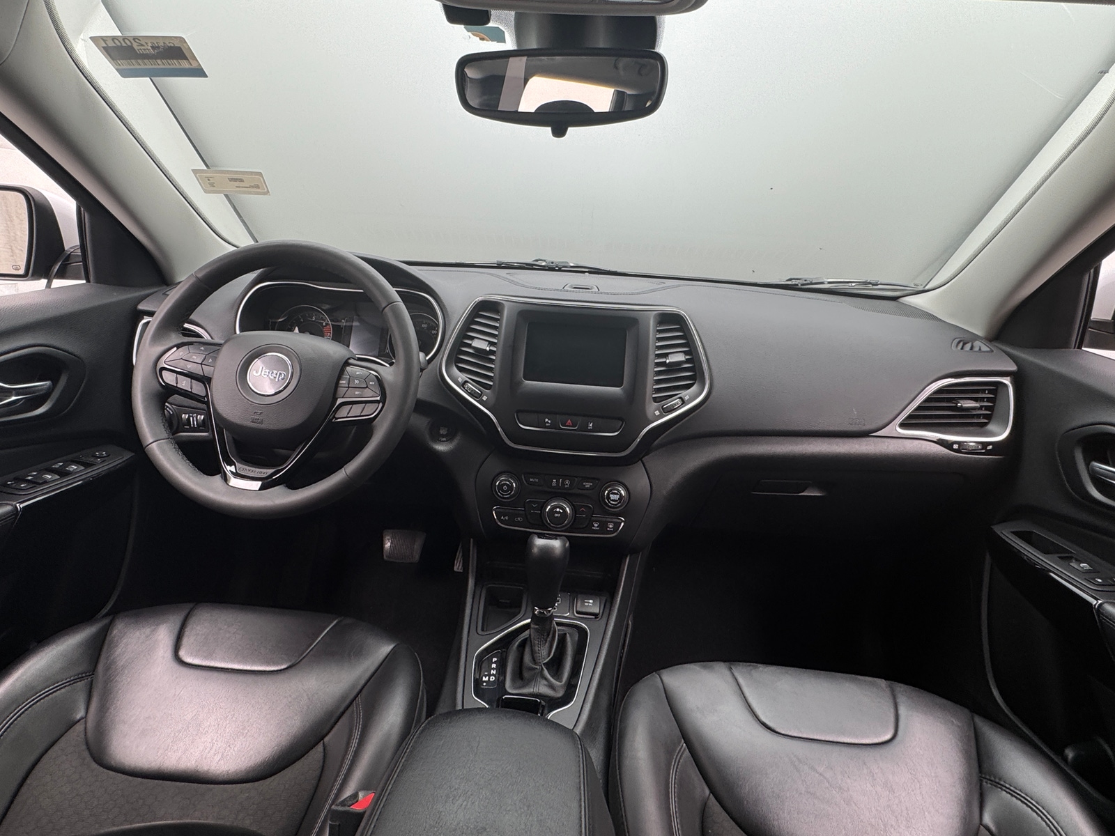 Thumbnail: 2021 Jeep Cherokee - 3