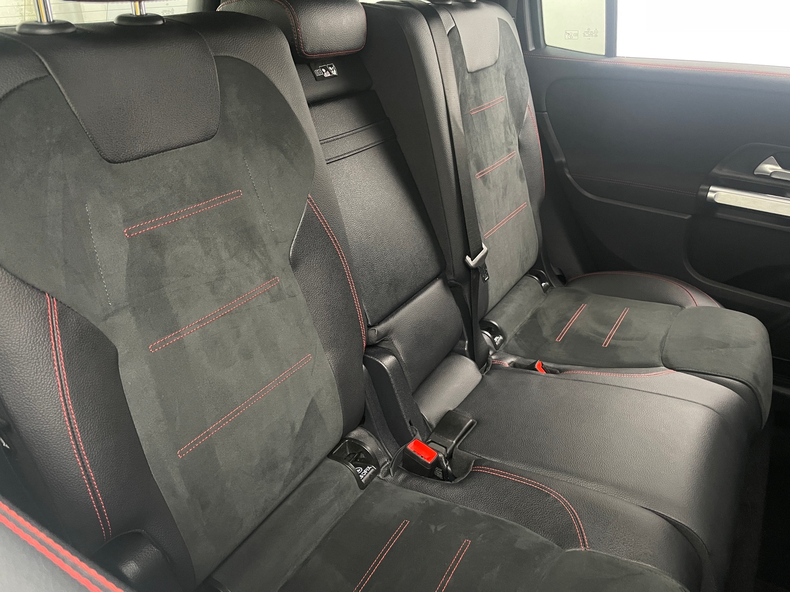 Thumbnail: 2021 Mercedes-Benz GLB - 5