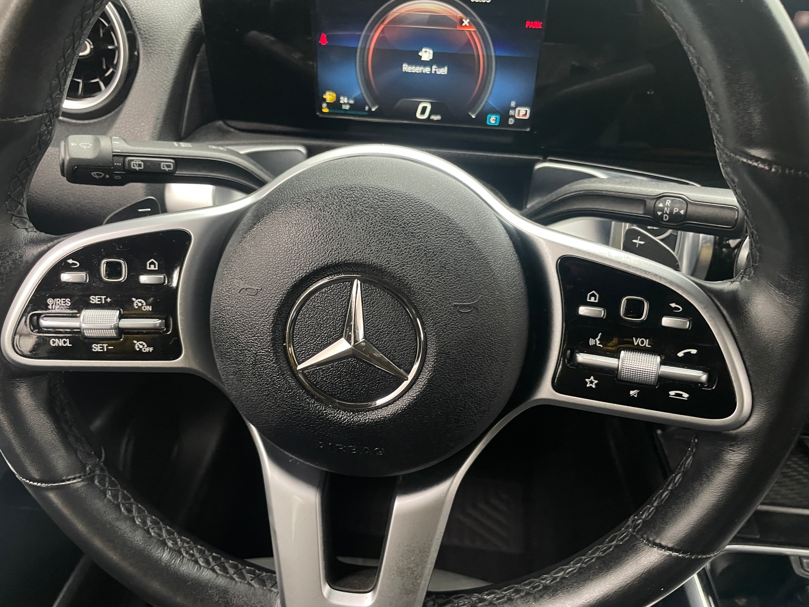 Thumbnail: 2021 Mercedes-Benz GLB - 4