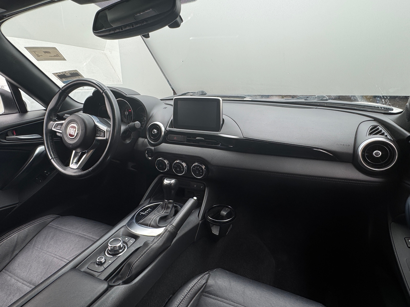 Thumbnail: 2018 Fiat 124 Spider - 2