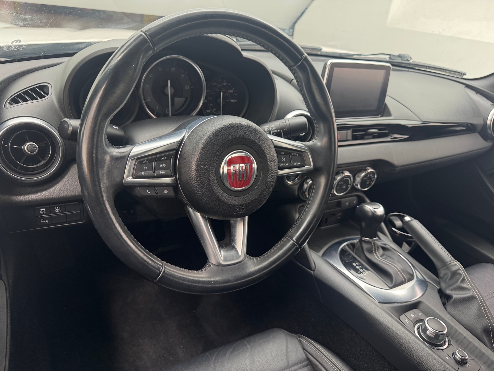 Thumbnail: 2018 Fiat 124 Spider - 4