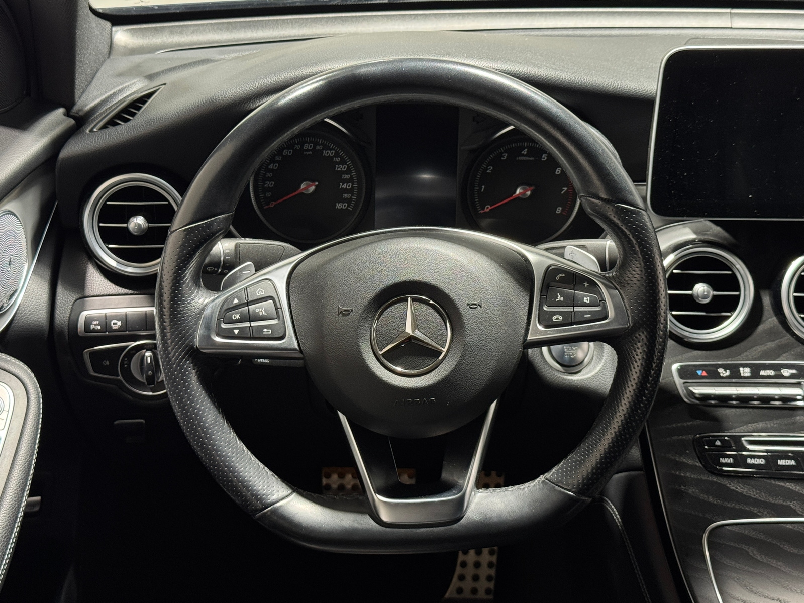 Thumbnail: 2019 Mercedes-Benz GLC - 4