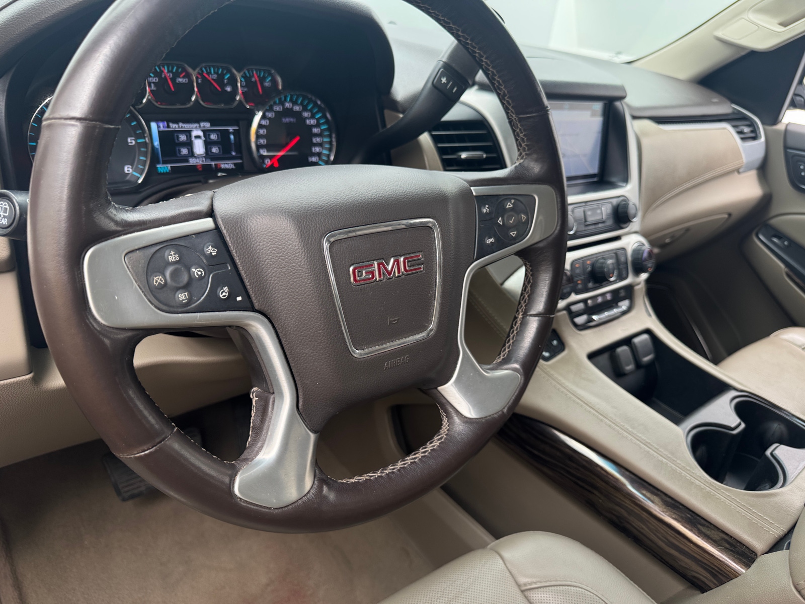 Thumbnail: 2019 GMC Yukon - 4