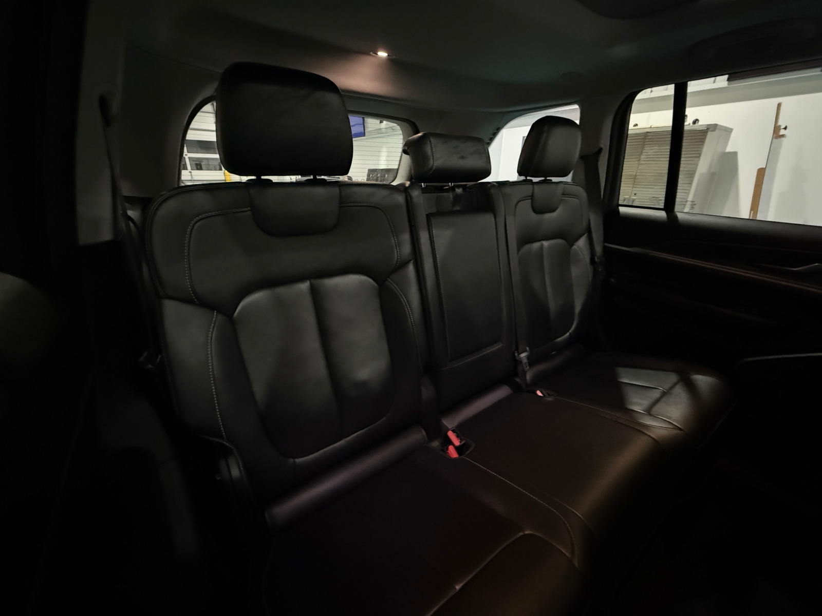 Thumbnail: 2022 Jeep Grand Cherokee - 5