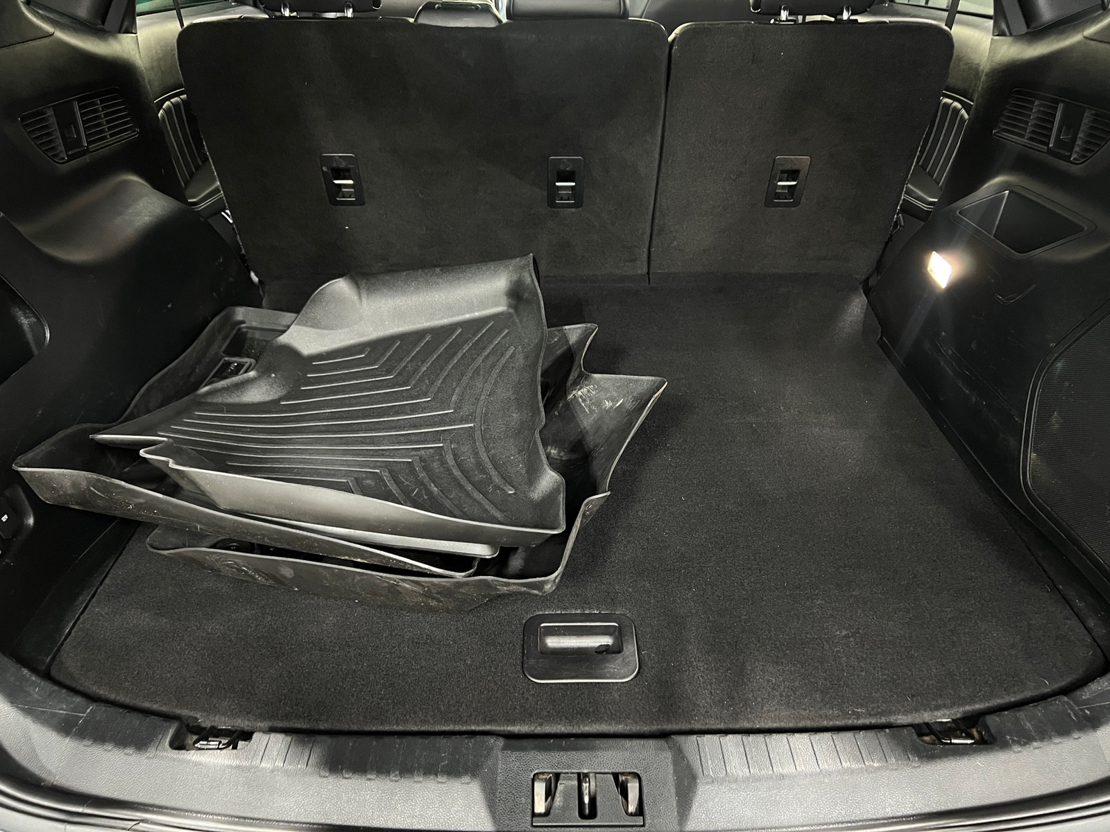 Thumbnail: 2019 Ford Edge - 6