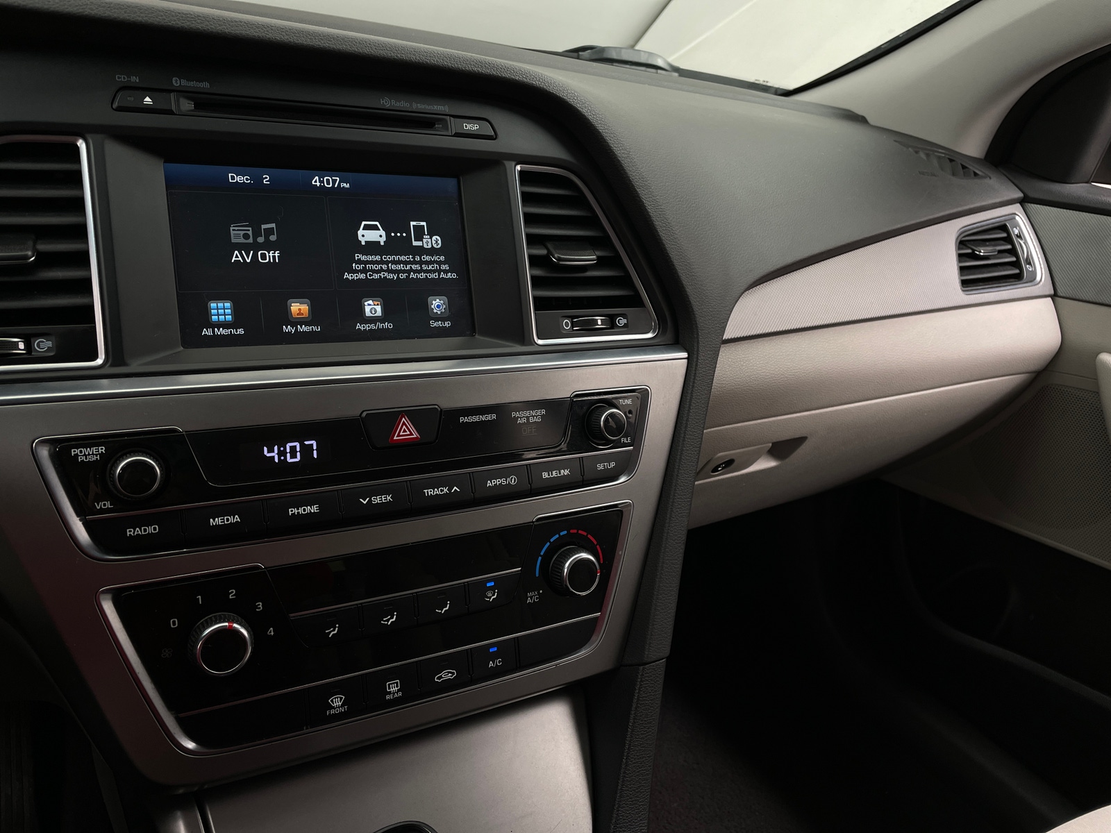 Thumbnail: 2016 Hyundai Sonata - 4