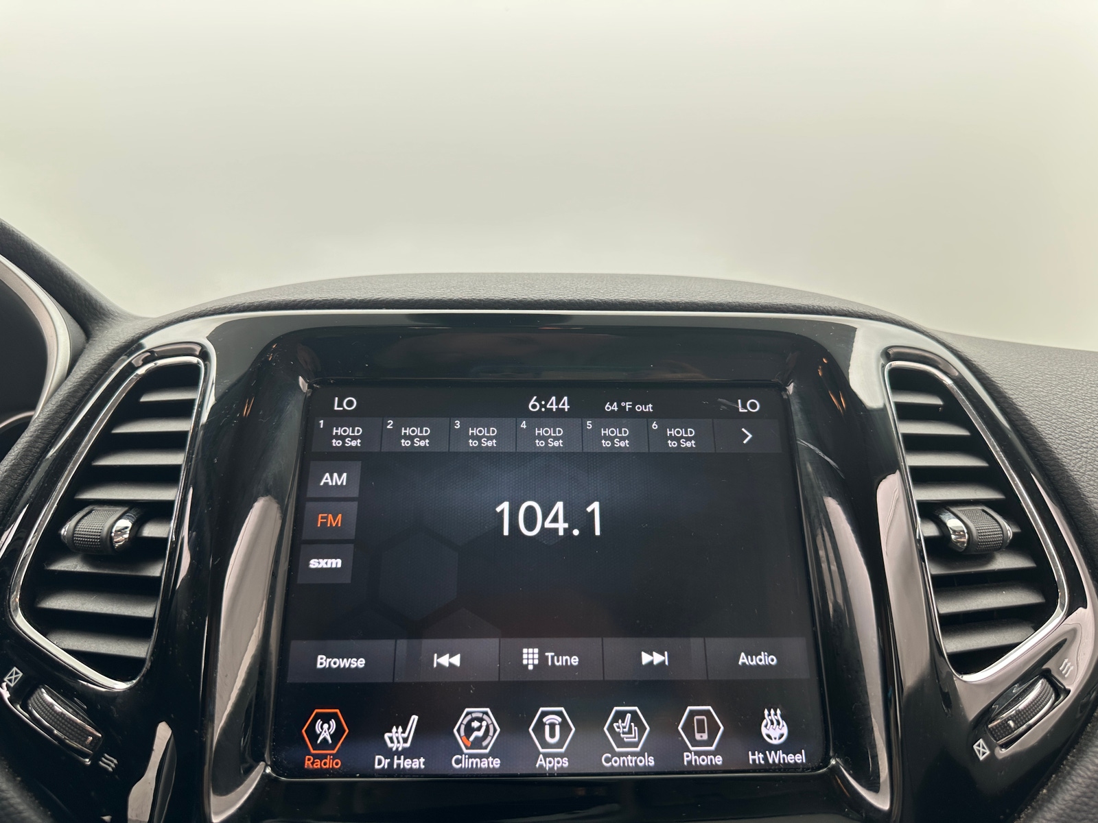 Thumbnail: 2020 Jeep Compass - 3