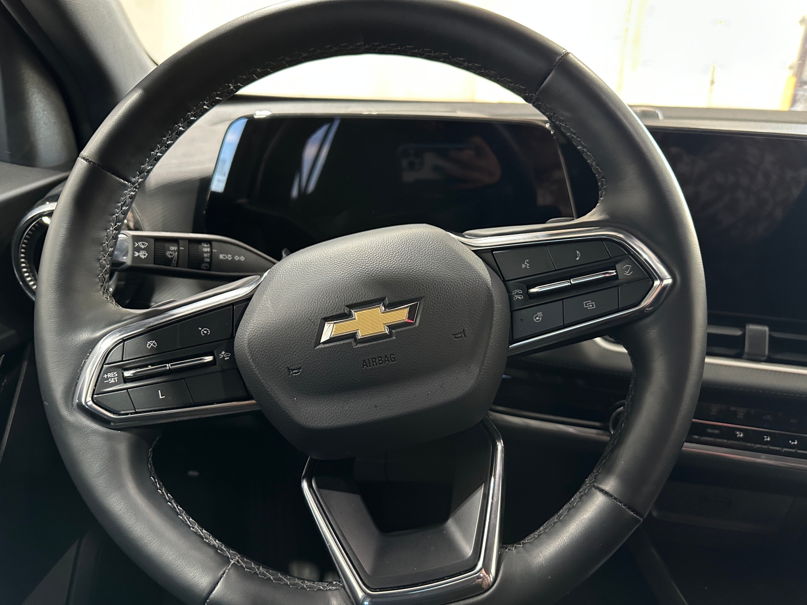 Thumbnail: 2025 Chevrolet Equinox - 5