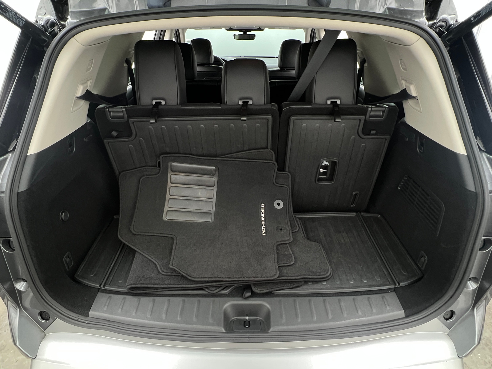 Thumbnail: 2024 Nissan Pathfinder - 6