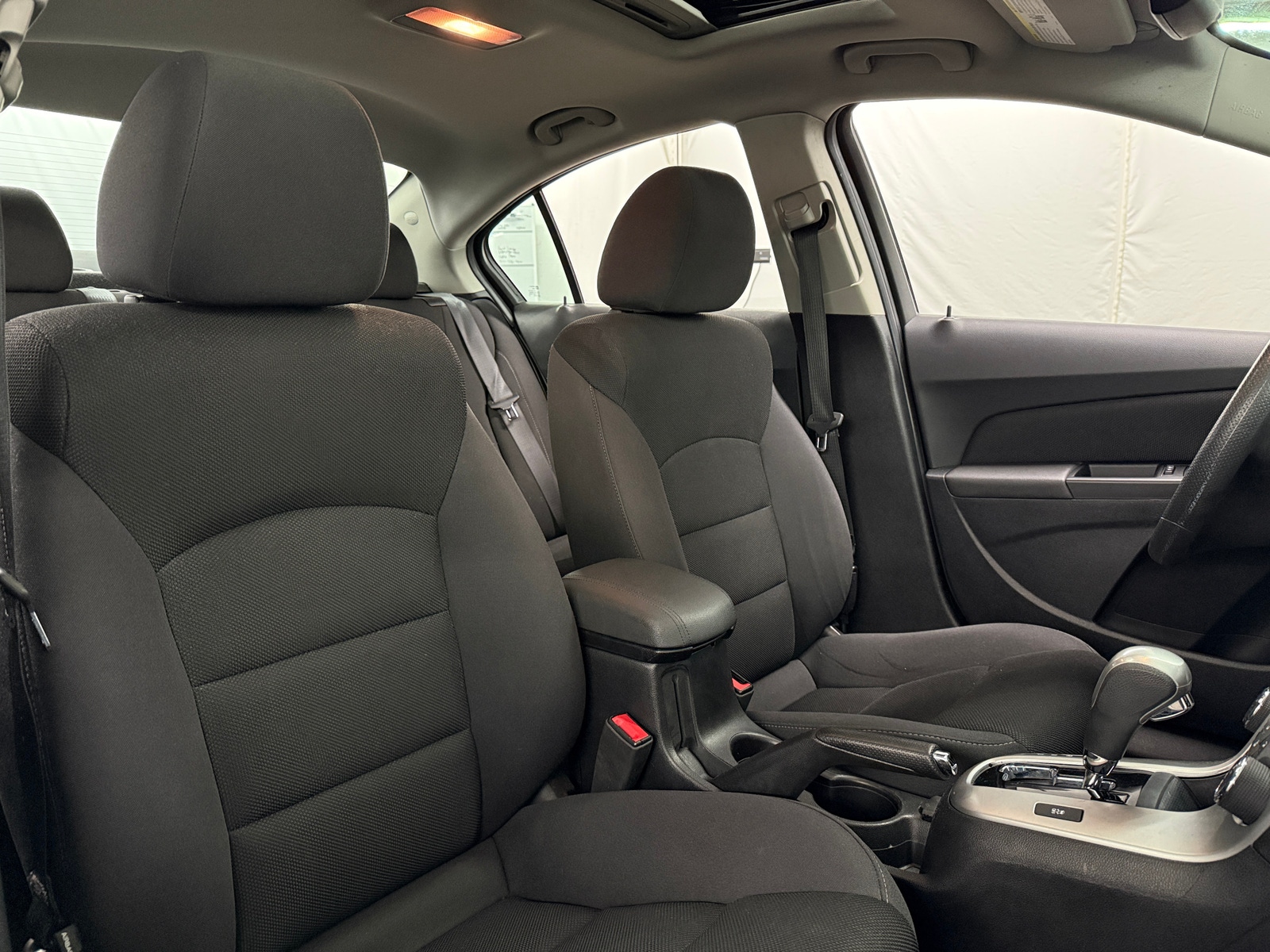 Thumbnail: 2015 Chevrolet Cruze - 2