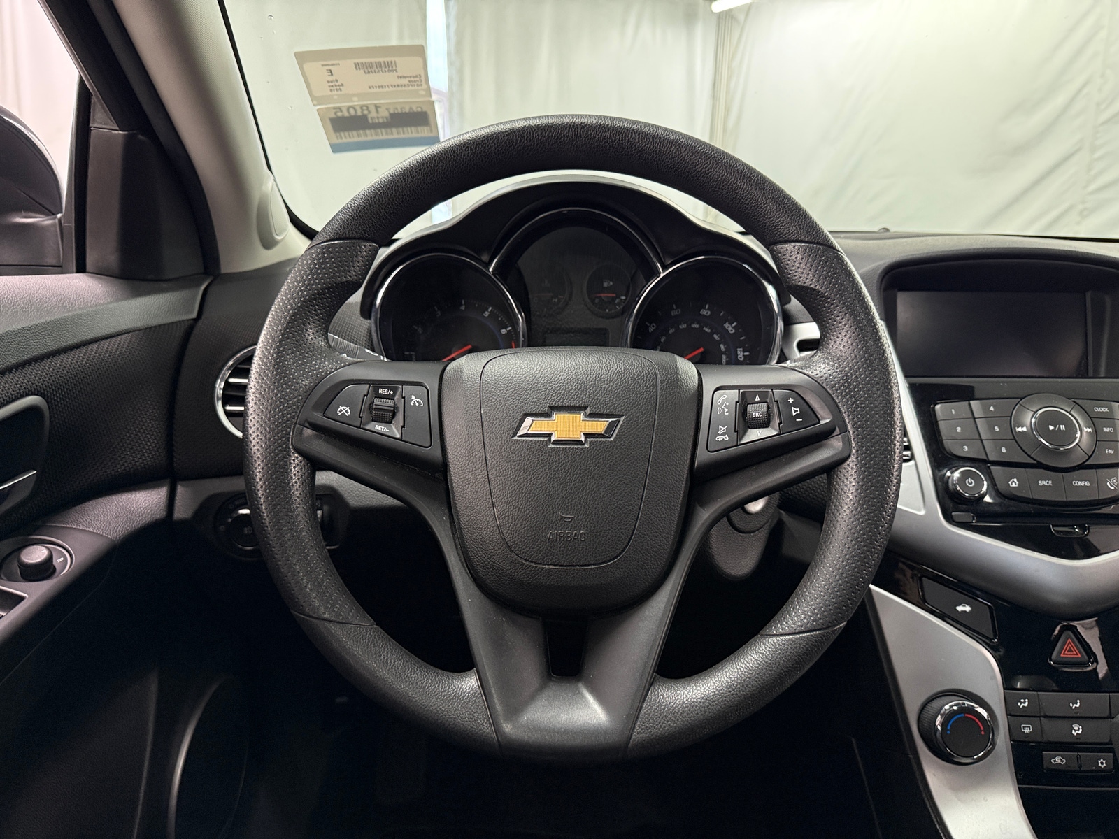 Thumbnail: 2015 Chevrolet Cruze - 5