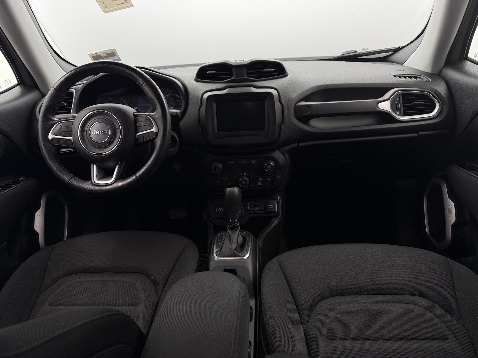 Thumbnail: 2020 Jeep Renegade - 3