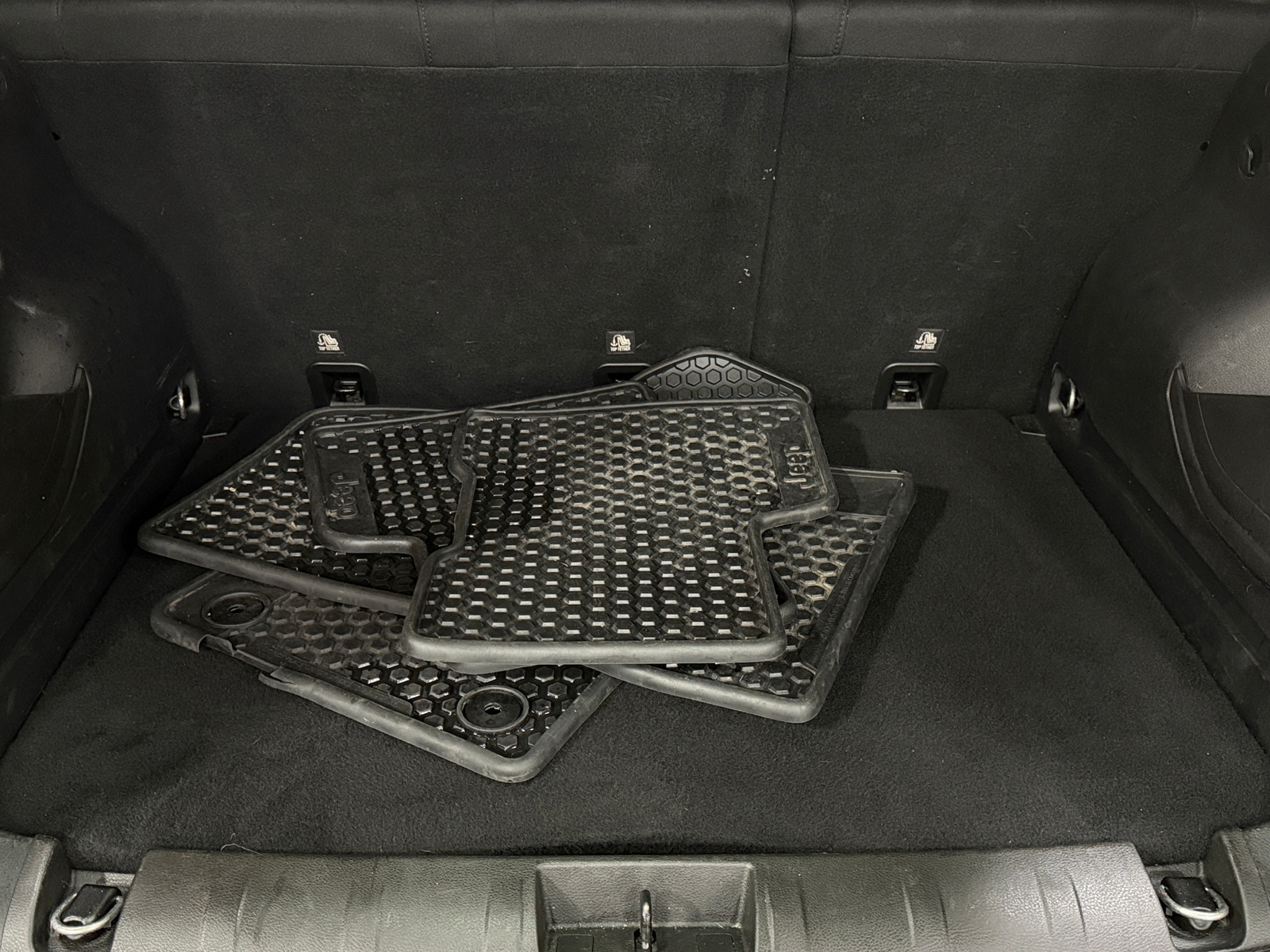 Thumbnail: 2020 Jeep Renegade - 7