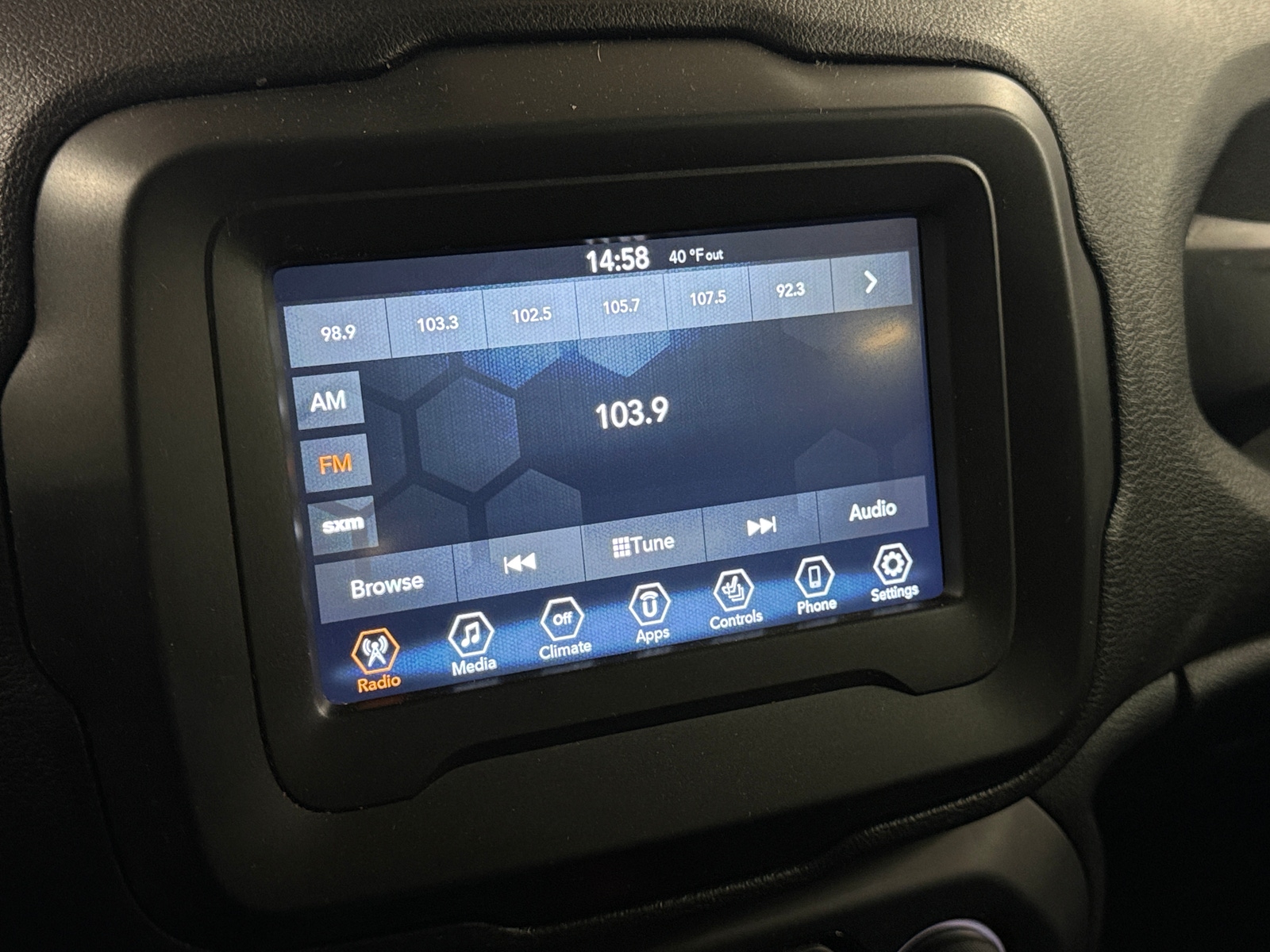 Thumbnail: 2020 Jeep Renegade - 4