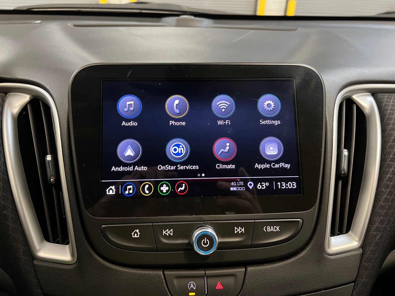 Thumbnail: 2024 Chevrolet Malibu - 4