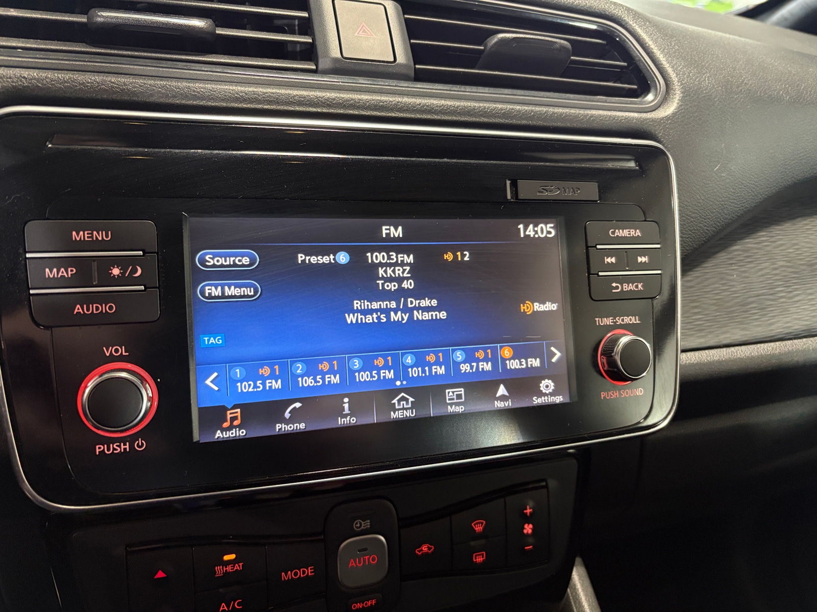 Thumbnail: 2019 Nissan Leaf - 4